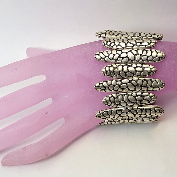 Unique Leopard Print Silver Stretch Bracelet Antique Silver Cuff Bracelet - Picture 12 of 14